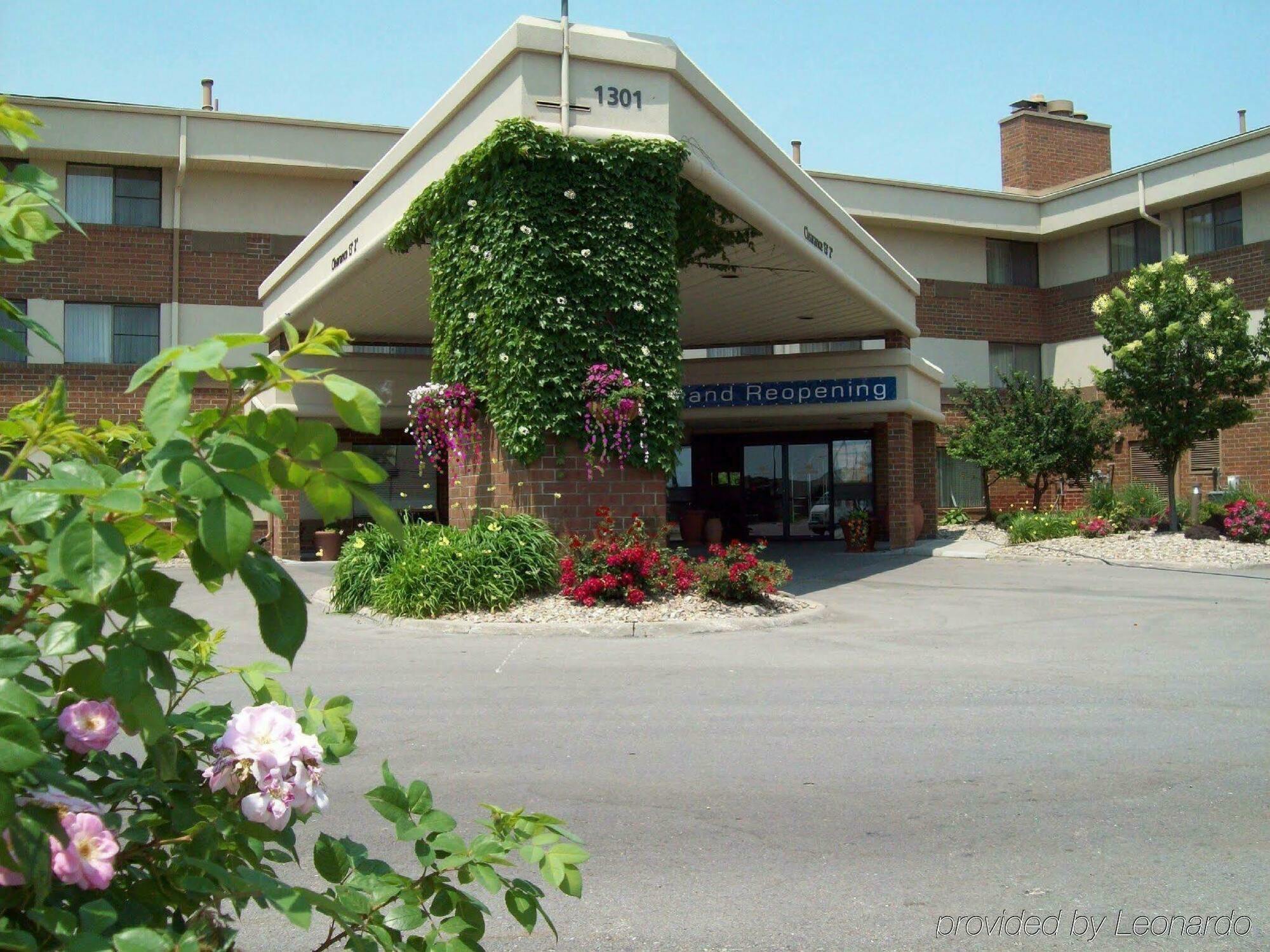 מלון Wingate By Wyndham Lincoln Airport East מראה חיצוני תמונה